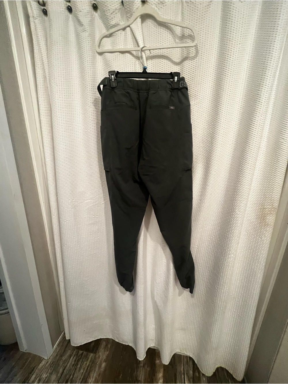 FIGS women’s bonsai Green Utility balloon scrub Jogger Pants - Picture 5 of 7